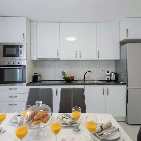 3 Bedroom Gorgeous In * Sumet