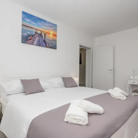 別荘 3 Bedroom Gorgeous In