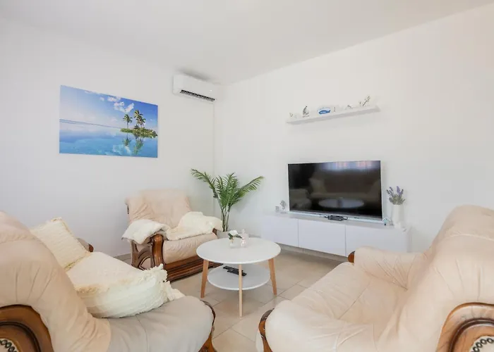 3 Bedroom Gorgeous In 別荘